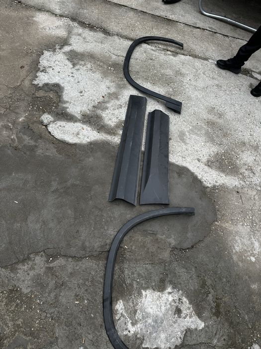 Bandouri usi aripi dreapta skoda kodiaq.