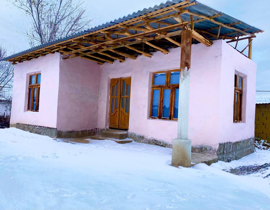 Uy sotiladi "shaxar markazida"