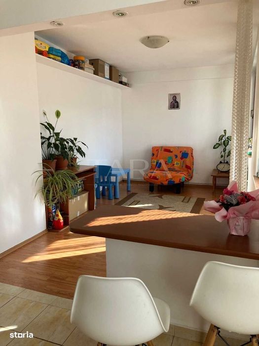 Apartament cu 3 camere, 60 mp, zonă excelentă pentru familii.