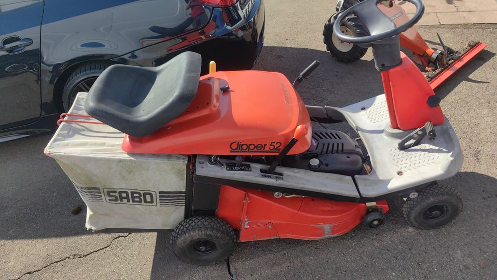 tractor de gazon Sabo