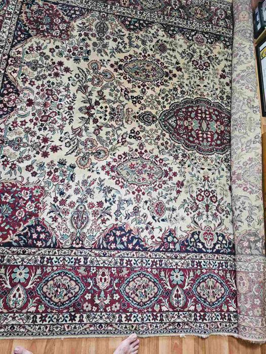 Персийски килим (вълнен)