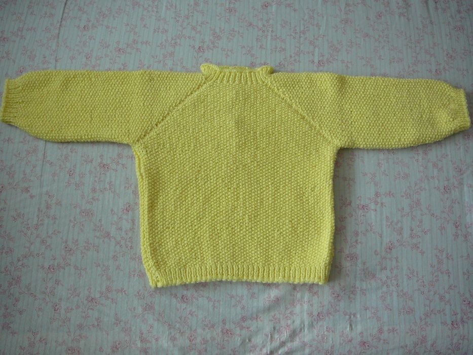 Много ръчно плетени НОВИ блузи с дълъг ръкав ръст 98-110 см.