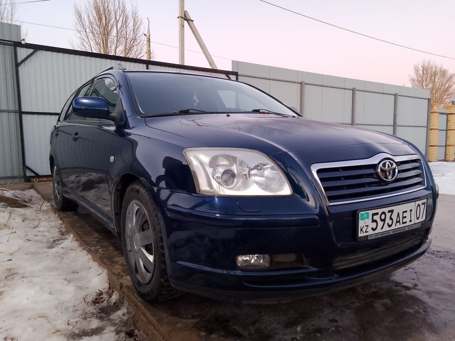 Тойота Авенсис универсал