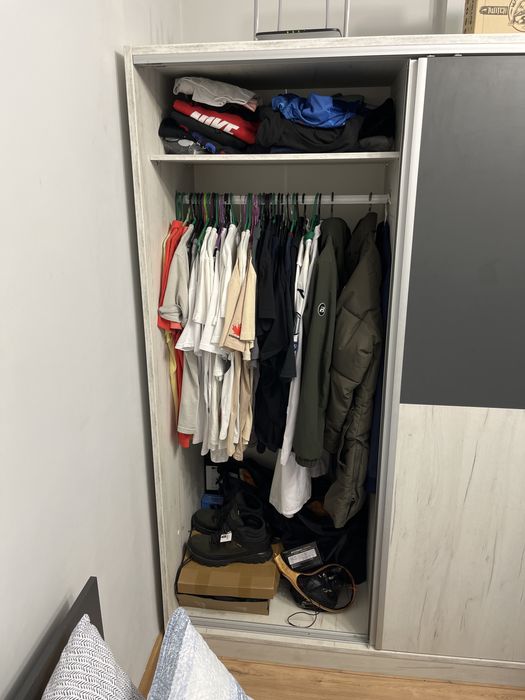 Спалня обзавеждане