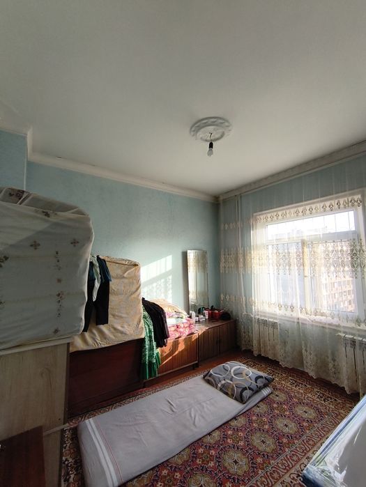 Sergeli-5 da. 4 xonali uy sotiladi