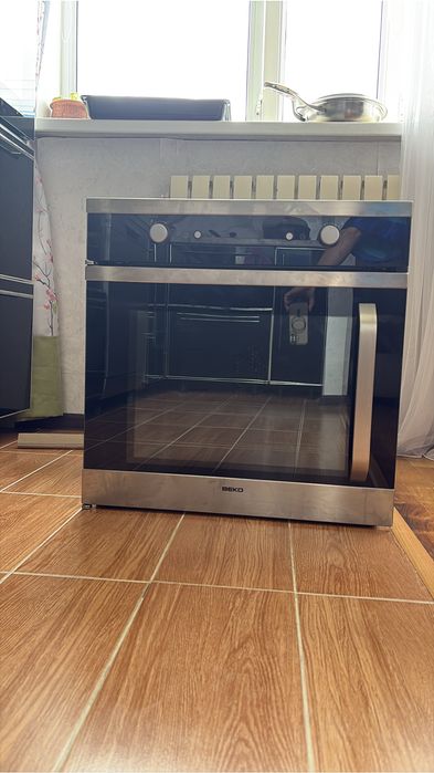 Продам духовку не рабочая