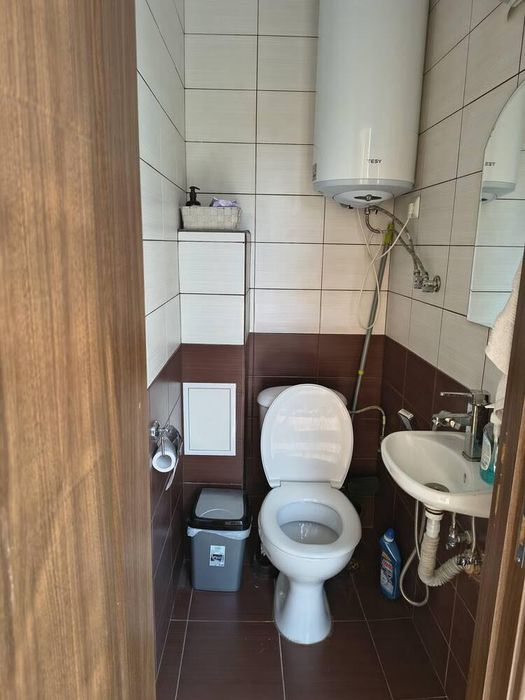 Дава се под наем Магазин в Бургас, Зорница - 25 кв.м за 408 € - Снимка #2