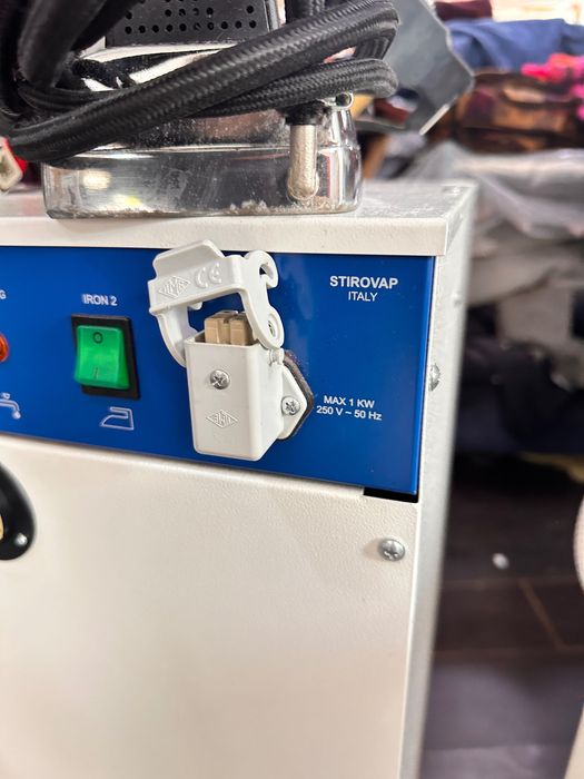Generator aburi profesional- cu 2 fiare de calcat