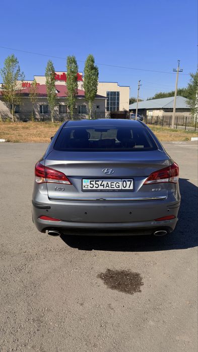 Продам машину Хюндай i40