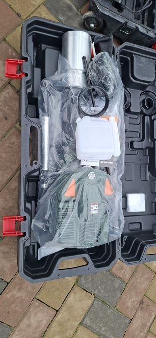 Masina de batut stalpi