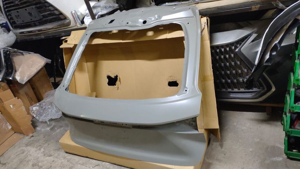 Бампер в сборе на Lexus RX 23-25 оригинал