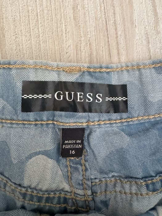 Къси дънки на GUESS