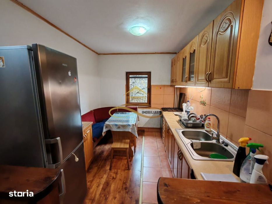 Apartament de închiriat – 2 camere, Bacău, zona Piața Sud — fotografia 2