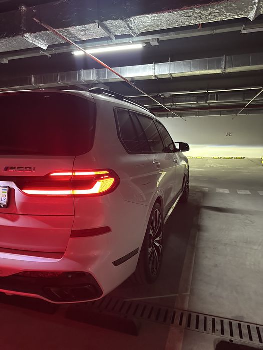 BMW X7 2023 — 4