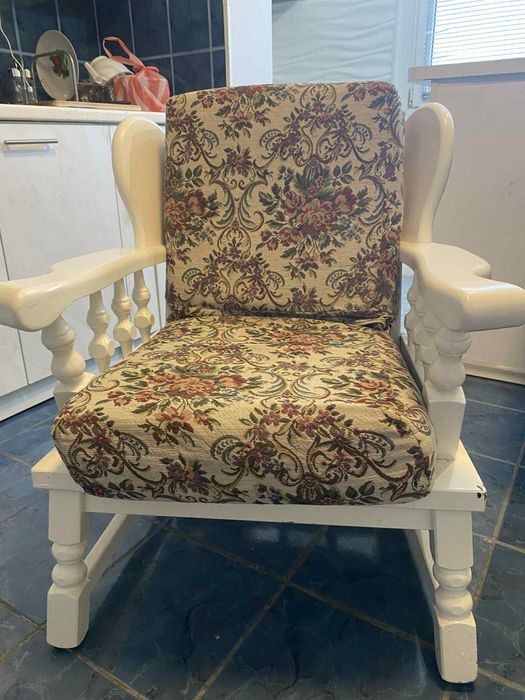 Кресла в класически стил