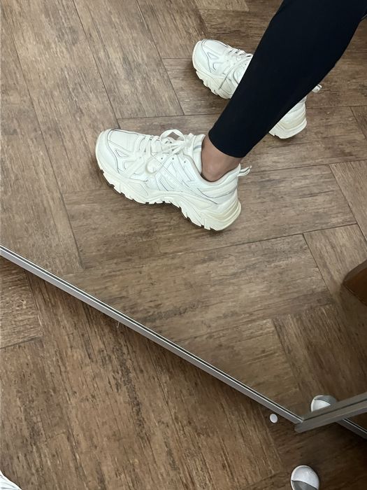 Маратонки Nike и Fila