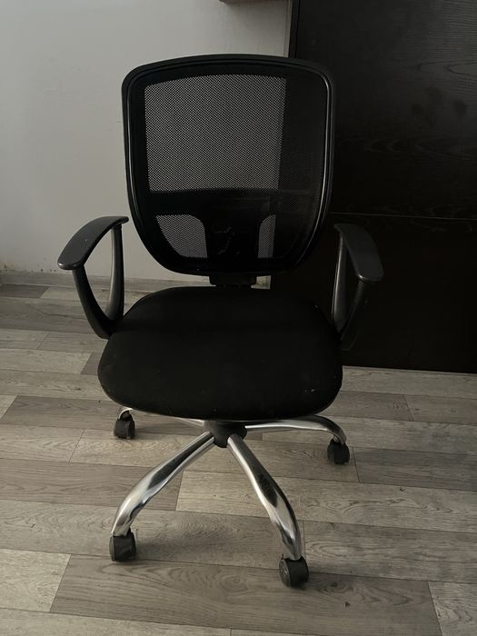 Парты, стулья, тумбы