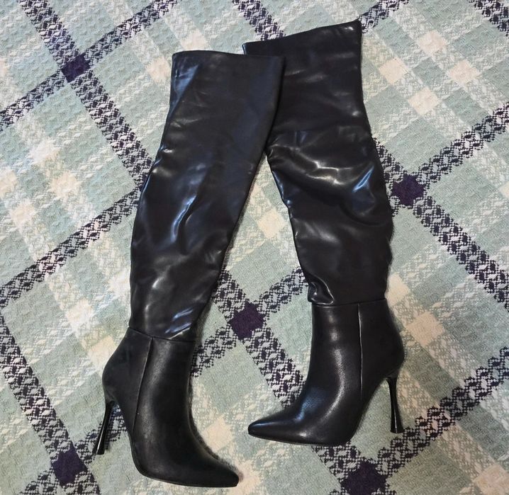 Cizme cu toc stiletto