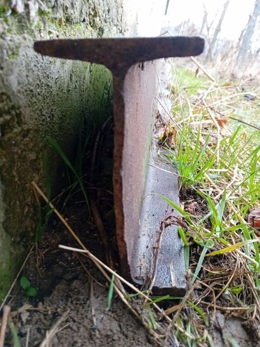 Греда двойно" Т "дълга 10 метра.С размери ,които се виждат на снимките