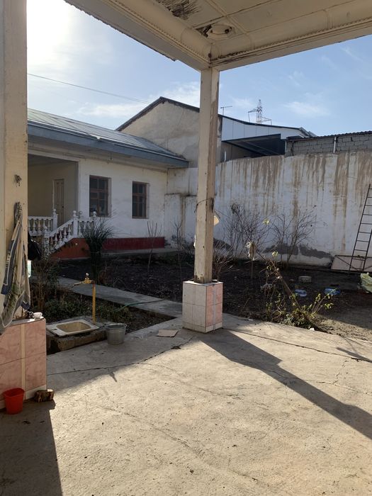 uy sotiladi yer xisobida 3 sotix