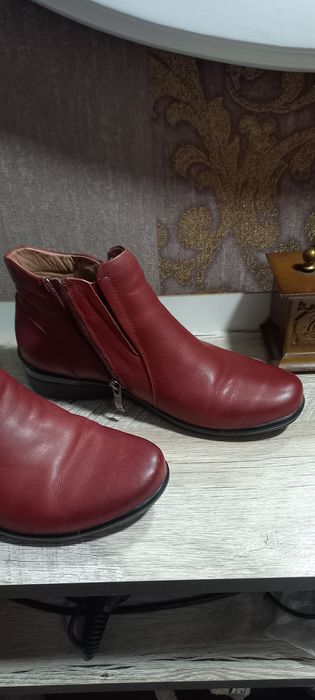 Ботинки женские кожанные