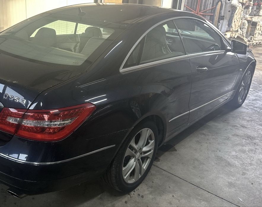 Vand portiera stanga / dreapta Mercedes w207 e class coupe albastru / impecabile w212 coupe / 2 usi