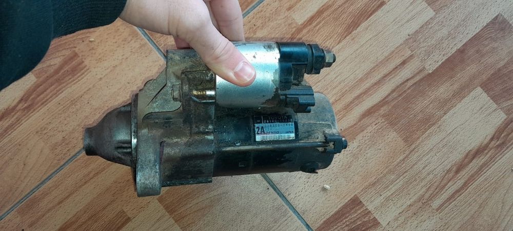 Продам стартер от тойты карины Е