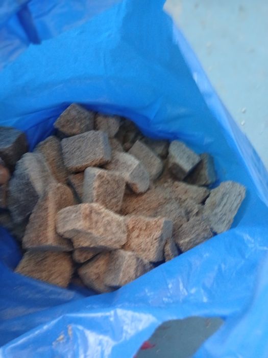 Vînd turtoi  la bucată.