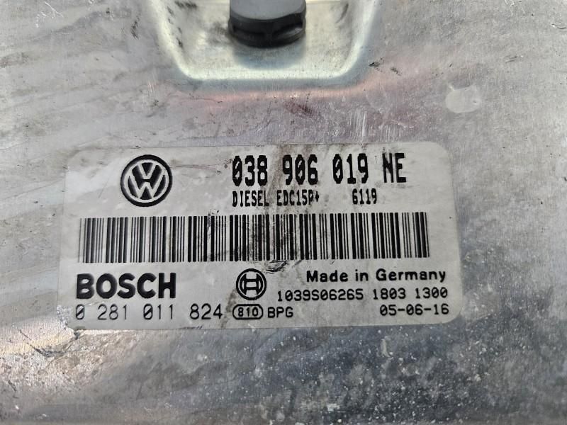 Calculator motor ECU Volkswagen Passat B5 1.9 tdi