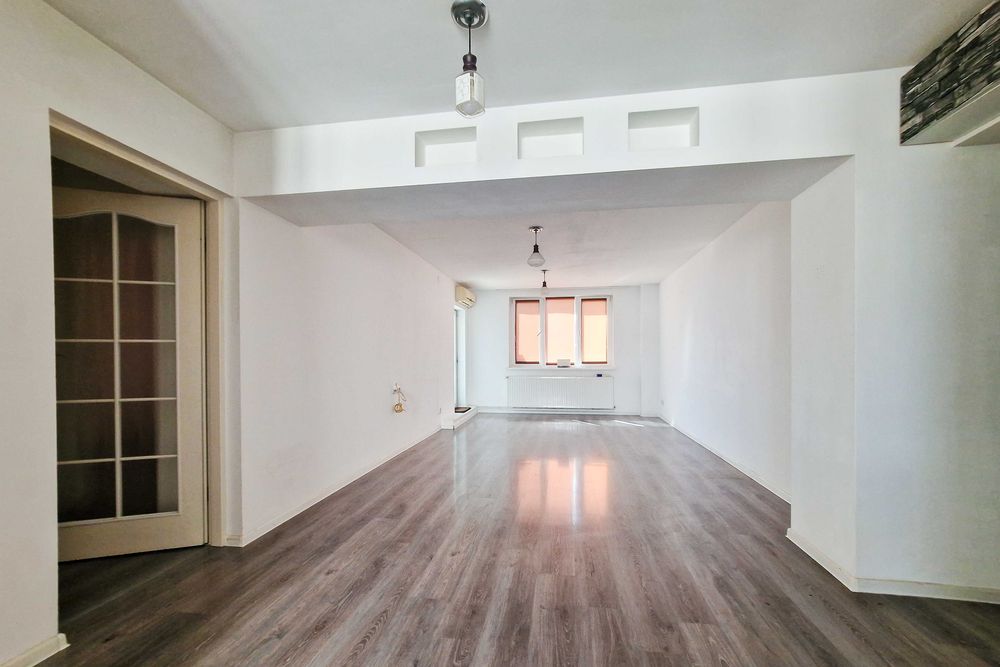 Vand apartament 3 camere + garaj (Dorobanti)
