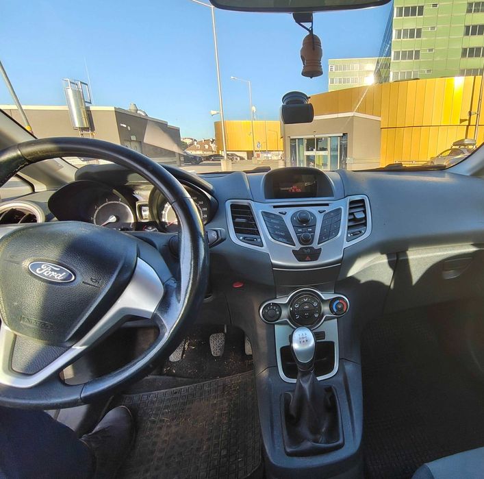Ford Fiesta 1.4 Бензин/Фабрична газ