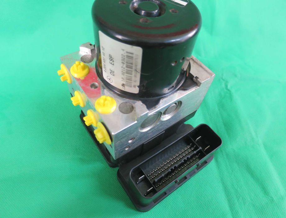 ABS Помпа за Мерцедес W204