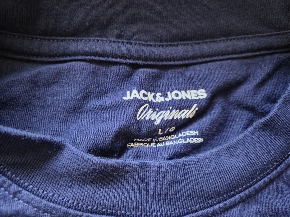 Маркови блузи с дълъг ръкав