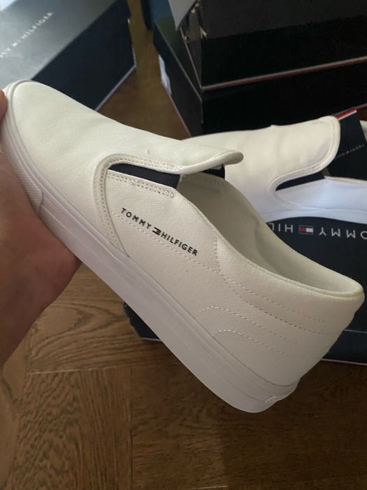 tommy hilfiger vulcanized canvas sneaker