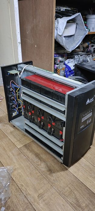 Упс бесперебойного питания 3000 кВт.