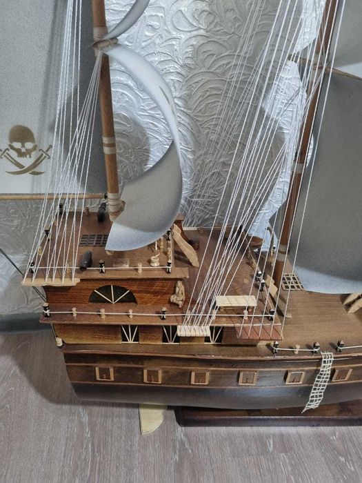 Корабль из дерева ручная работа