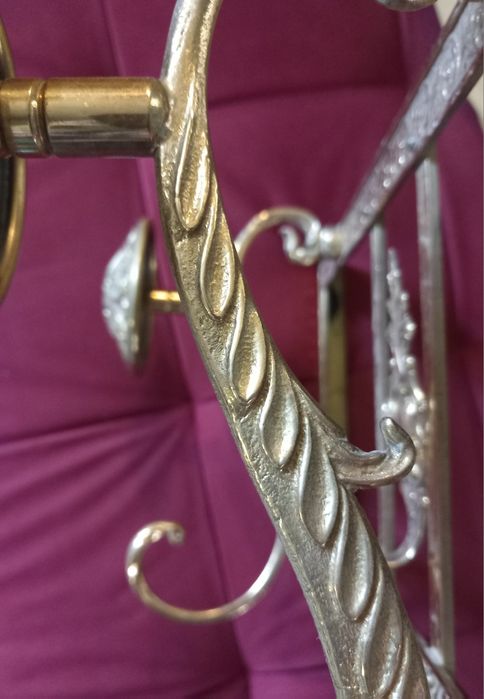 Месингова закачалка