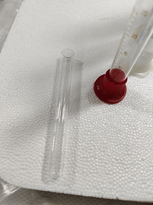 Лобратонный посуда, колбы