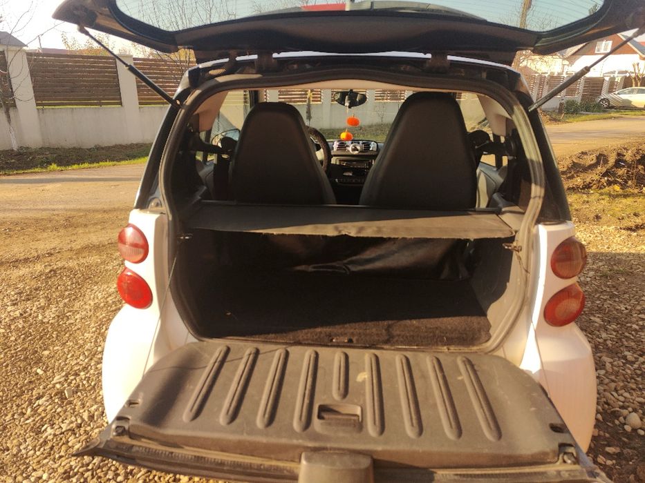 Vând Smart Fortwo 451