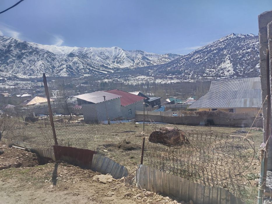 Продается земля в центре Чимган. 7 соток