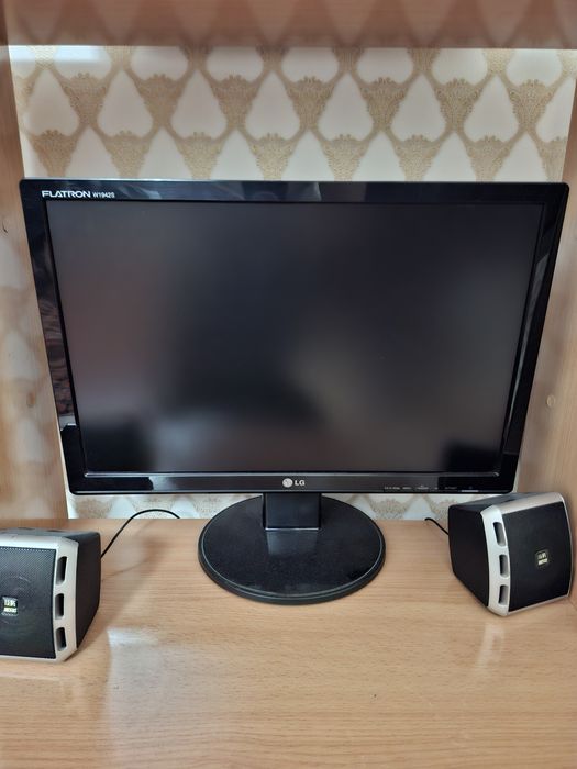 Монитор для компьютера