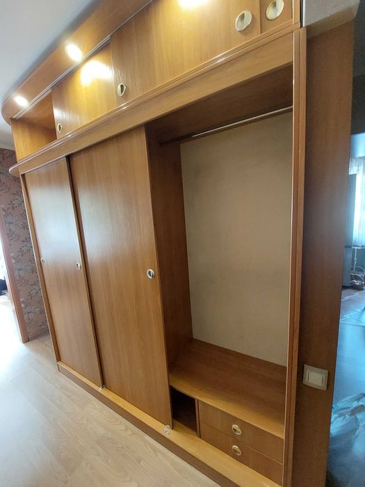 Шкаф для одежды и белья