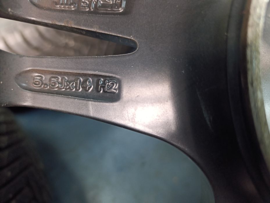 Jante aliaj Hyundai I20 4 x 100 x 54,1 senzori 175 65 14 all season