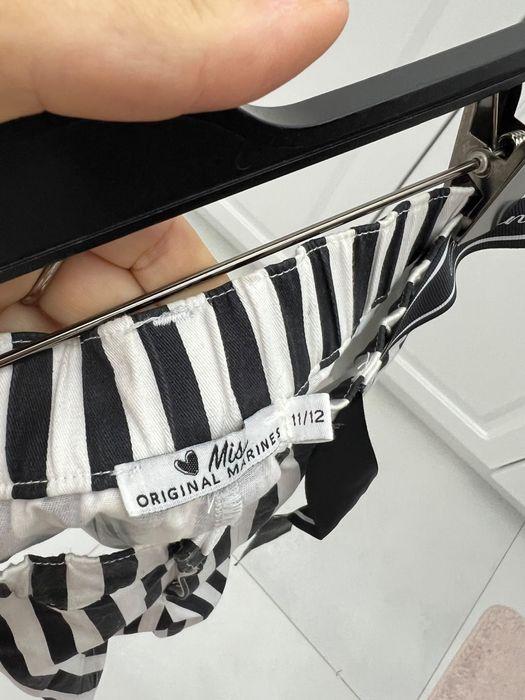 Vand pantaloni pentru fete 3-8 ani