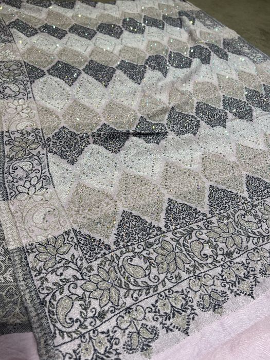 Голям кашмирен шал с кристали