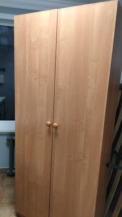 Отдам даром шкафь