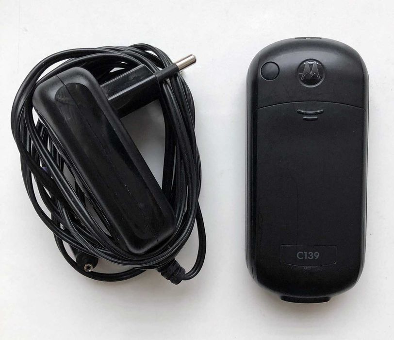 Телефон MOTOROLA C139