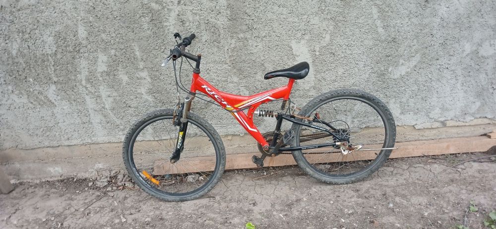 Vând schimb 3 biciclete