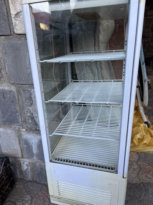 Racitor cu pereti de sticla