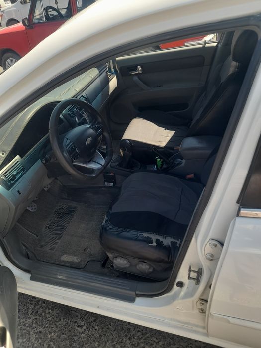 Gentra 2016 oq rangdagi mexanik korobka